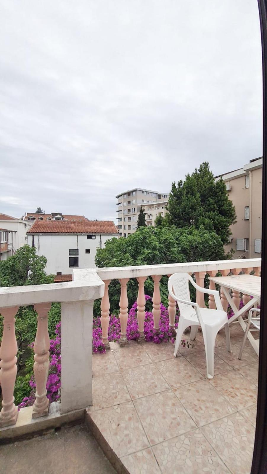 Vojinovic Apartments Budva Bilik gambar